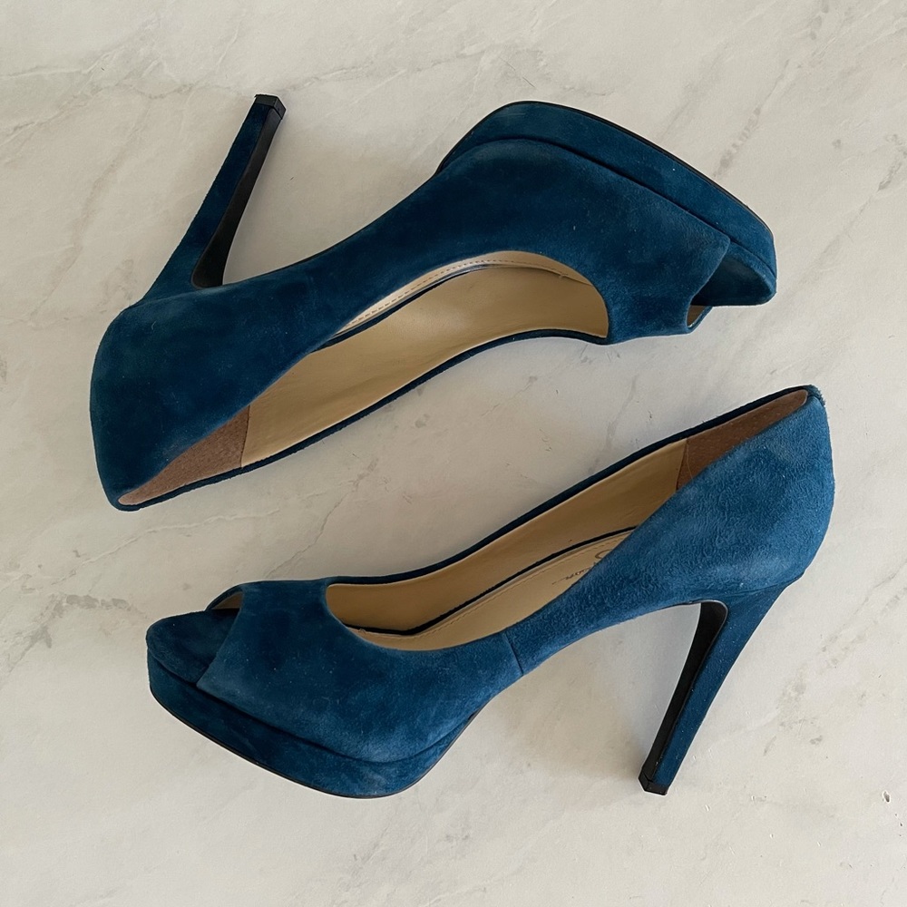 Jessica Simpson Platform Pumps - Picture 3 of 5